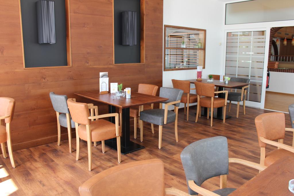 Hotel Ripken Kirchhatten エクステリア 写真