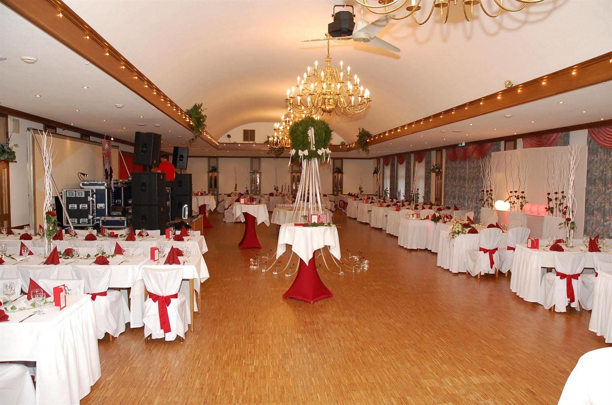 Hotel Ripken Kirchhatten エクステリア 写真